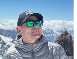 Дмитрий Живулин